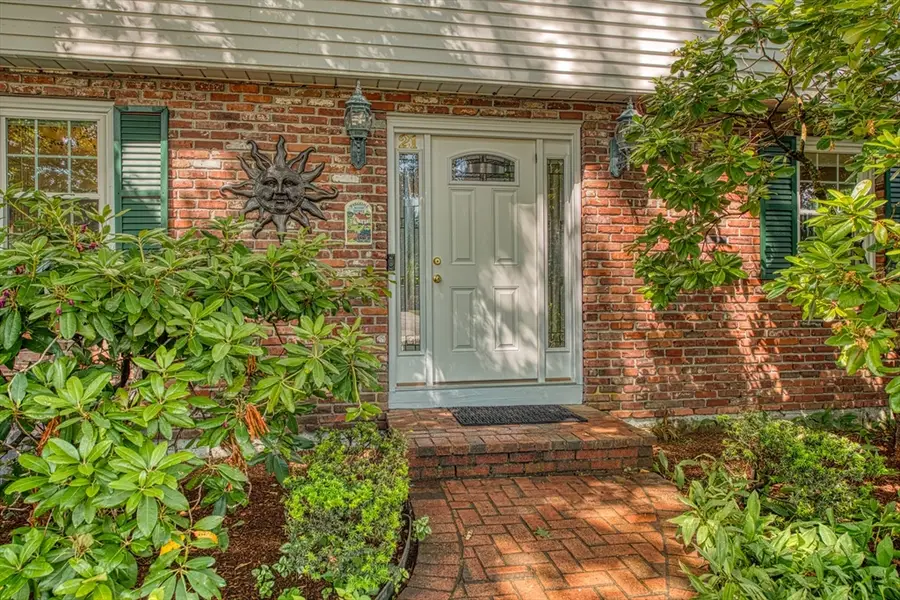 21 Tosca Drive, Brockton, MA 02301 - #2