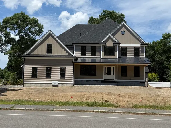 427 Landry Ave, North Attleboro, MA 02760