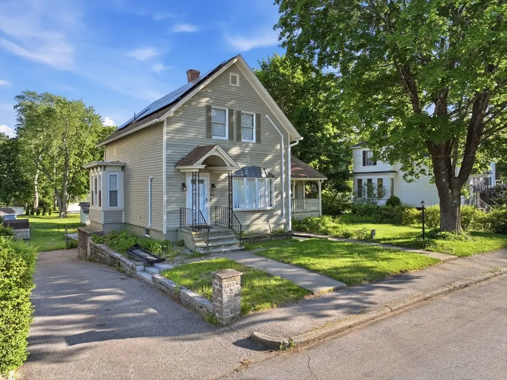 11 Glover St, Southbridge, MA 01550 - #1