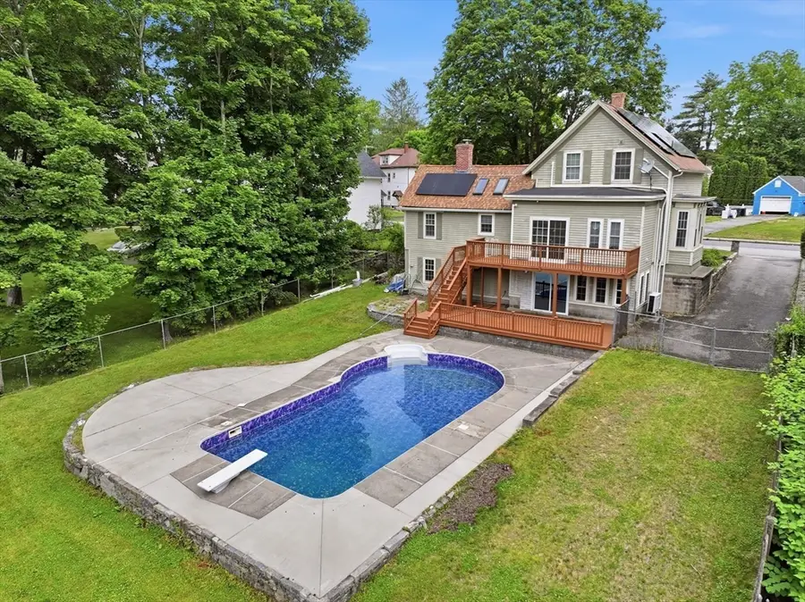 11 Glover St, Southbridge, MA 01550 - #2