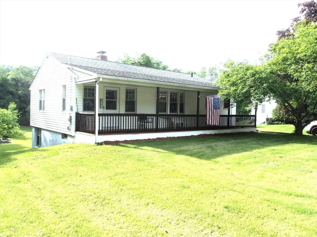 585 Charlton St, Southbridge, MA 01550 - #1
