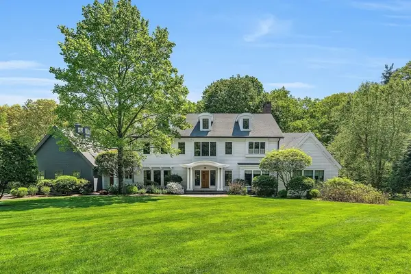 10 Chandler Circle, Weston, MA 02493