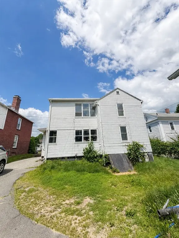 123 Grape St, Chicopee, MA 01013 - #3