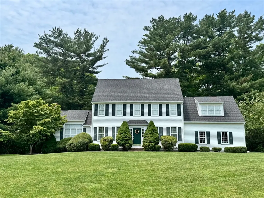 100 Fairway Dr, Halifax, MA 02338 - #1