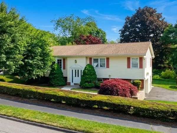 8 Deerfield Rd, Shrewsbury, MA 01545