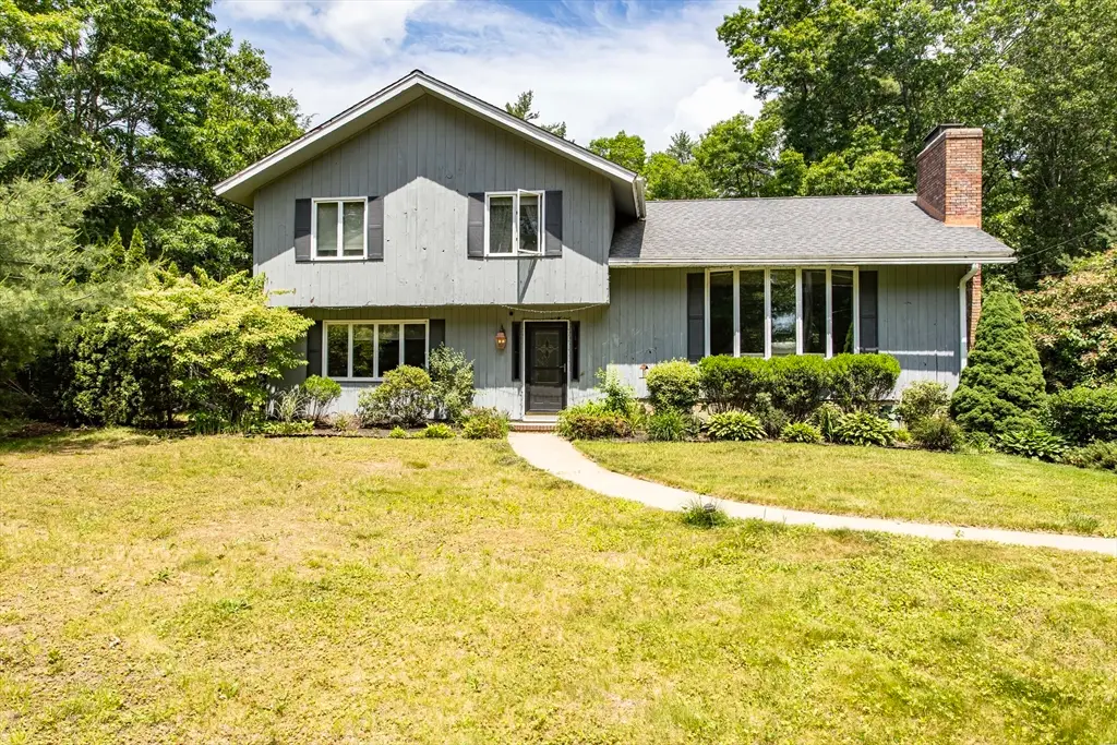 18 Annasnappitt Dr, Plympton, MA 02367 - #1