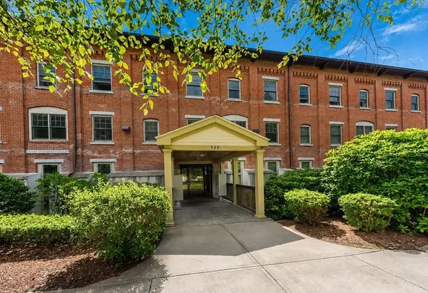 540 Main St #101, Clinton, MA 01510