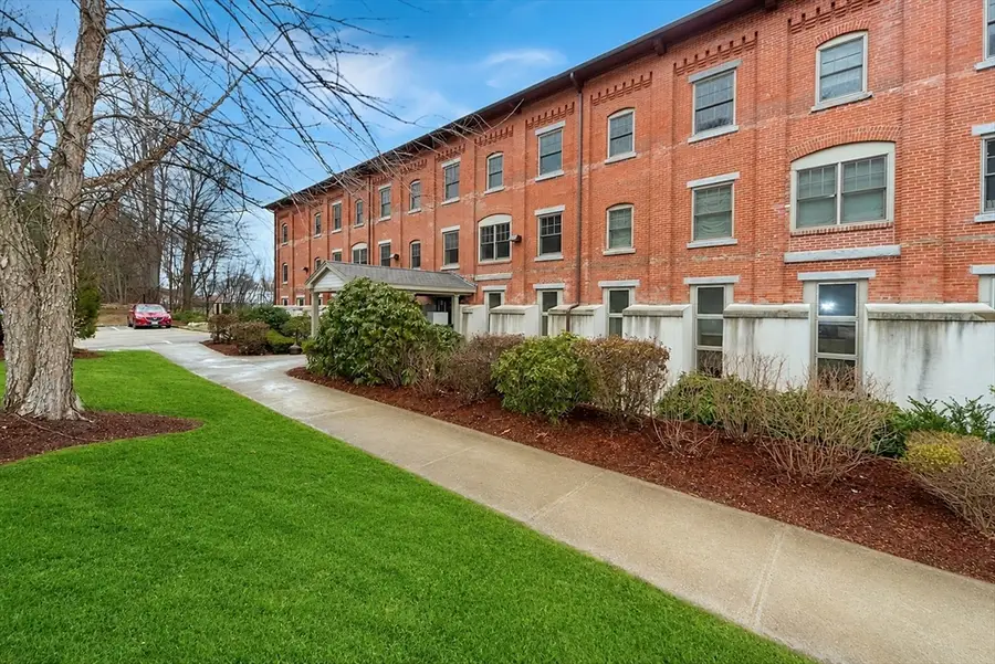 540 Main St #101, Clinton, MA 01510 - #2