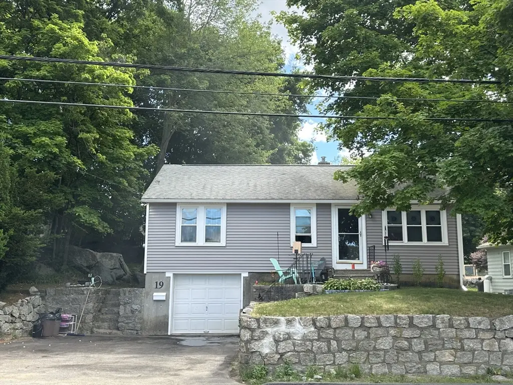 19 Granite St, Uxbridge, MA 01569 - #1