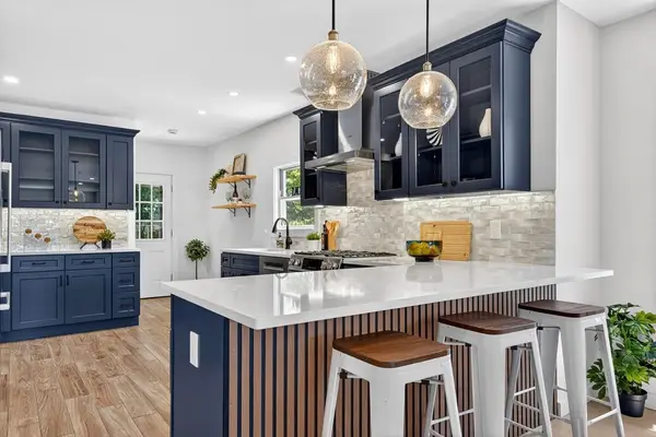19 High St. #2, Somerville, MA 02144
