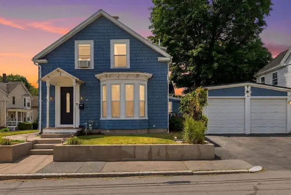 29 Fisher St, North Attleboro, MA 02760