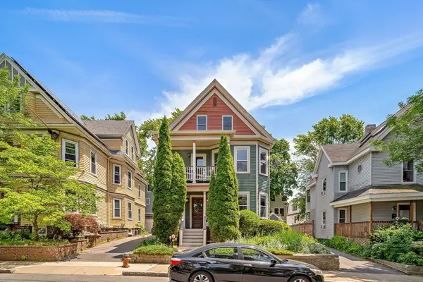 25 Banks St #2, Somerville, MA 02144
