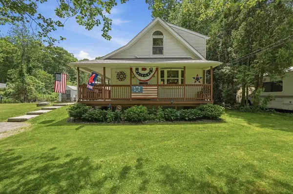 16 Kosta Avenue, Rutland, MA 01543