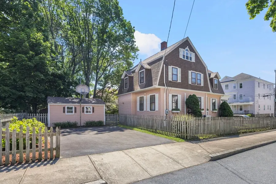 956 Maple St, Fall River, MA 02720 - #2