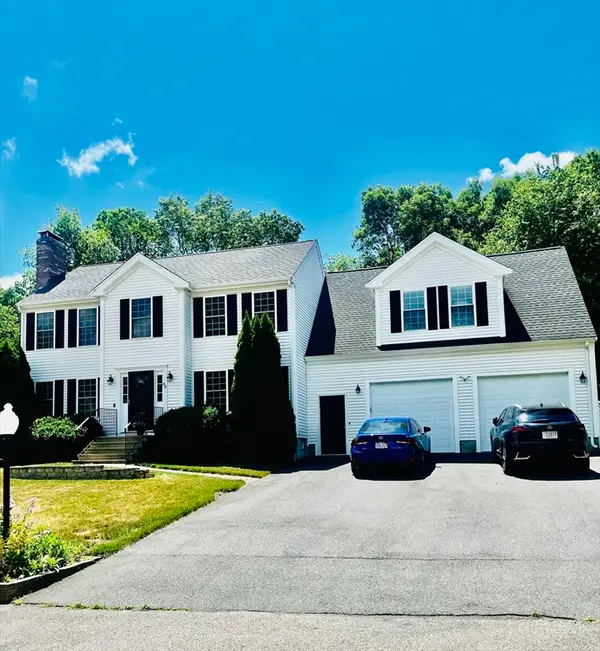 45 Metacomet Avenue, Taunton, MA 02718