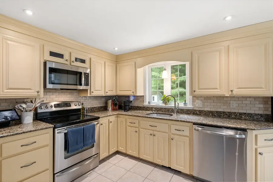 15 Killeen Road, East Walpole, MA 02032 - #3