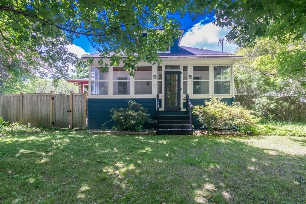 17 Florence Rd, Northampton, MA 01062 - #1