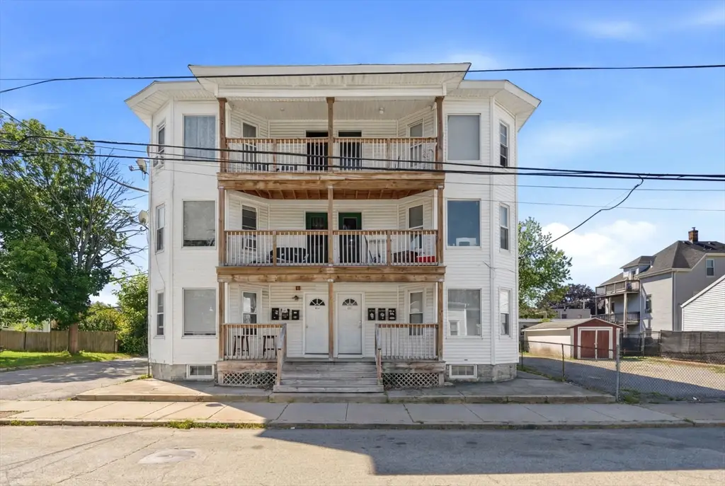 271 Coe St, Woonsocket, RI 02895 - #1