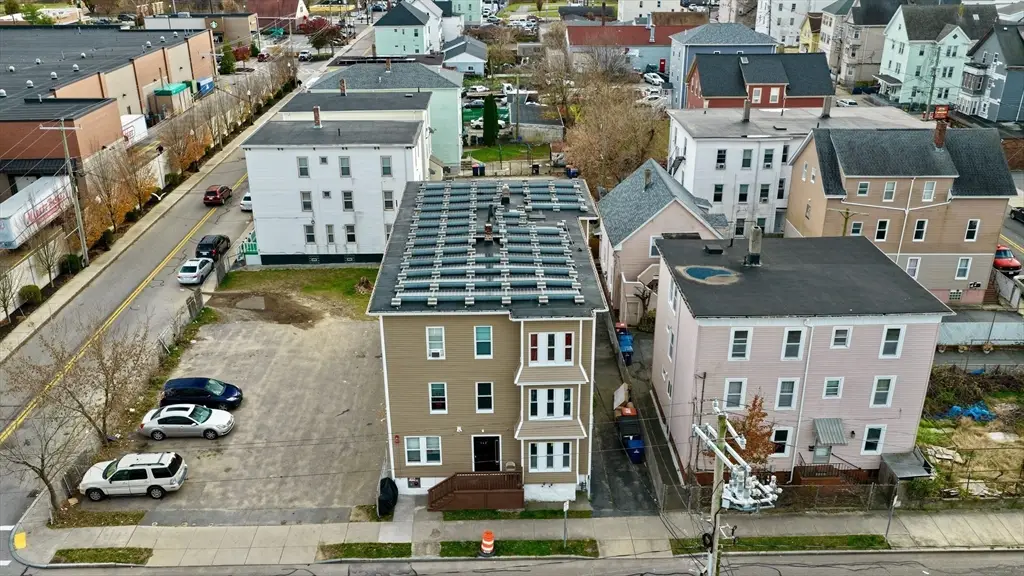 162 Sawyer St, New Bedford, MA 02746 - #1