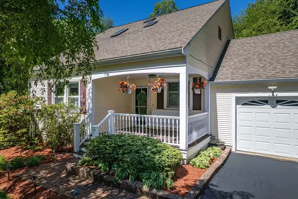 21 Autumn Road, Medway, MA 02053