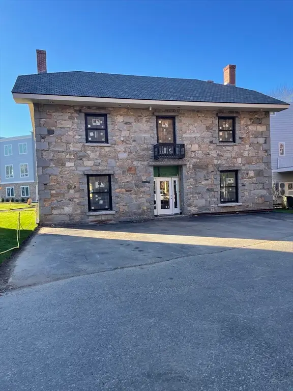 225 Middlesex Turnpike #107, Burlington, MA 01803
