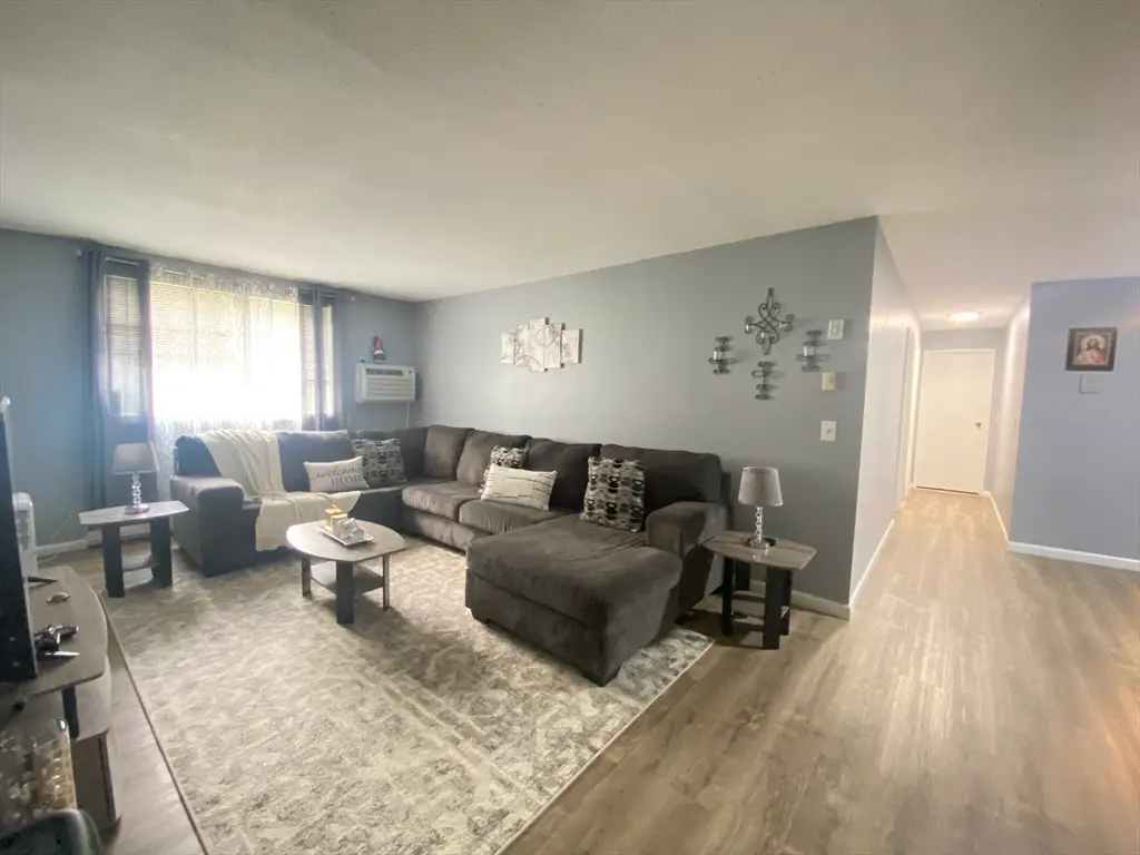 15 Weld Street #24, Framingham, MA 01702 - #1
