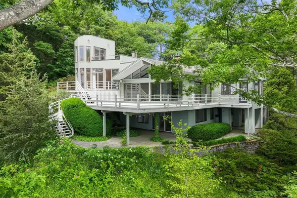23 Ocean Street, Manchester, MA 01944