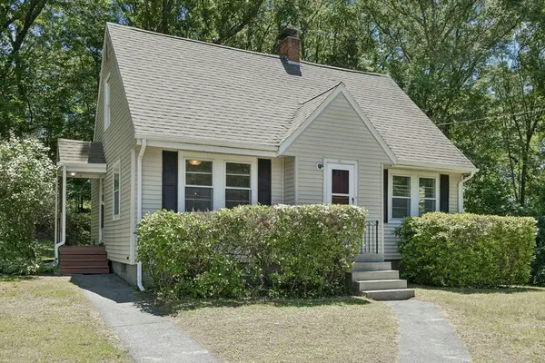 161 E Main St, Westborough, MA 01581