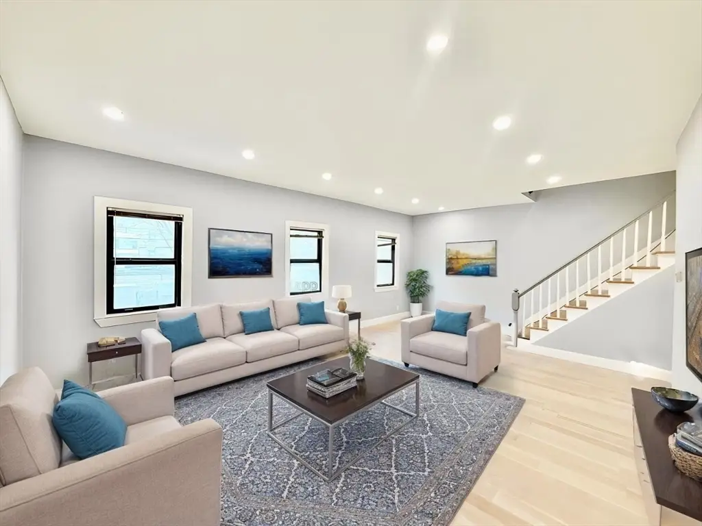15 Berwick St #15, Melrose, MA 02176 - #1