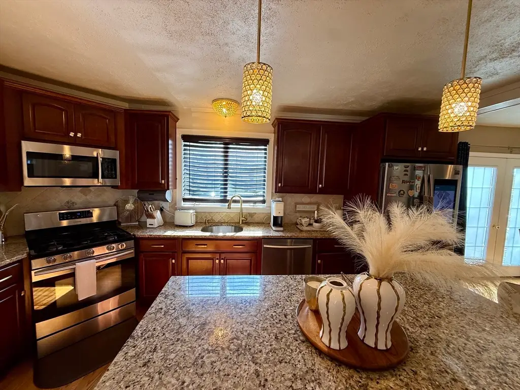 408 W Britannia St, Taunton, MA 02780 - #1