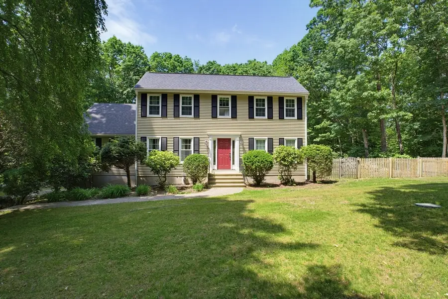47 Old Village Rd, Sturbridge, MA 01566 - #2