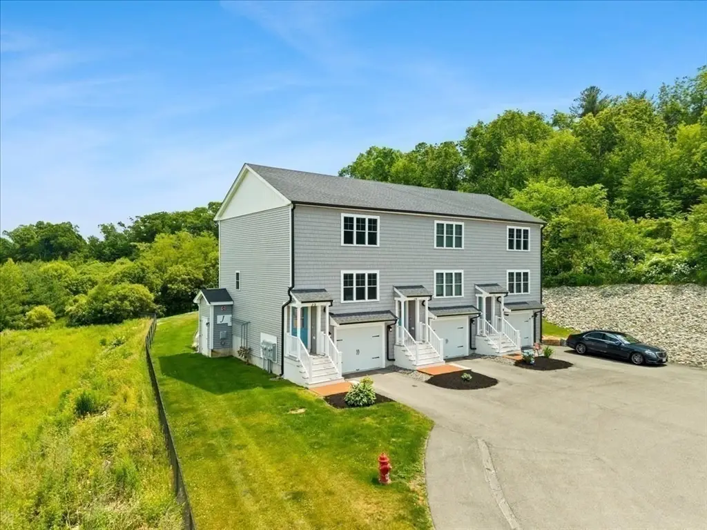 55 Plymouth St #J35, Whitman, MA 02382 - #1