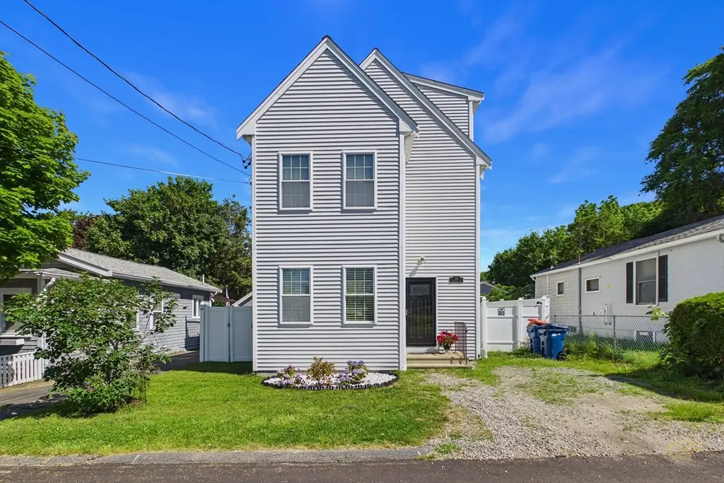 26 Briercliffe Rd, Fairhaven, MA 02719 - #1