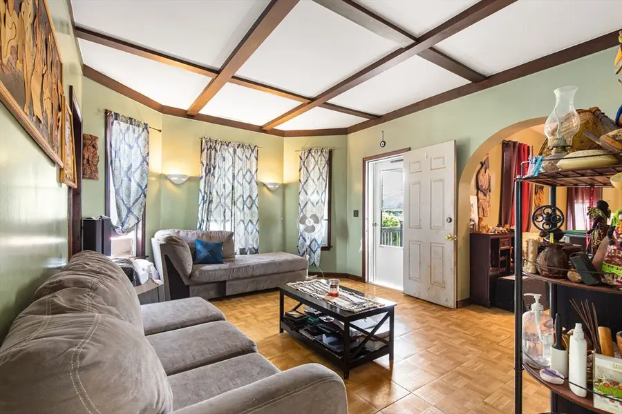 185 Spring St, Brockton, MA 02301 - #3