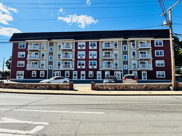 275 W Main St #42, Marlborough, MA 01752