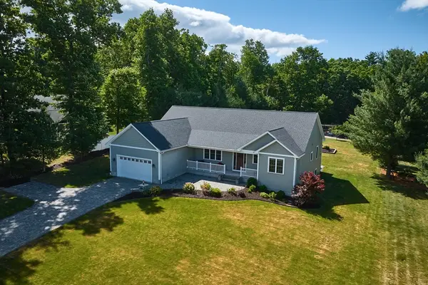 46 Pomeroy Street, Easthampton, MA 01027