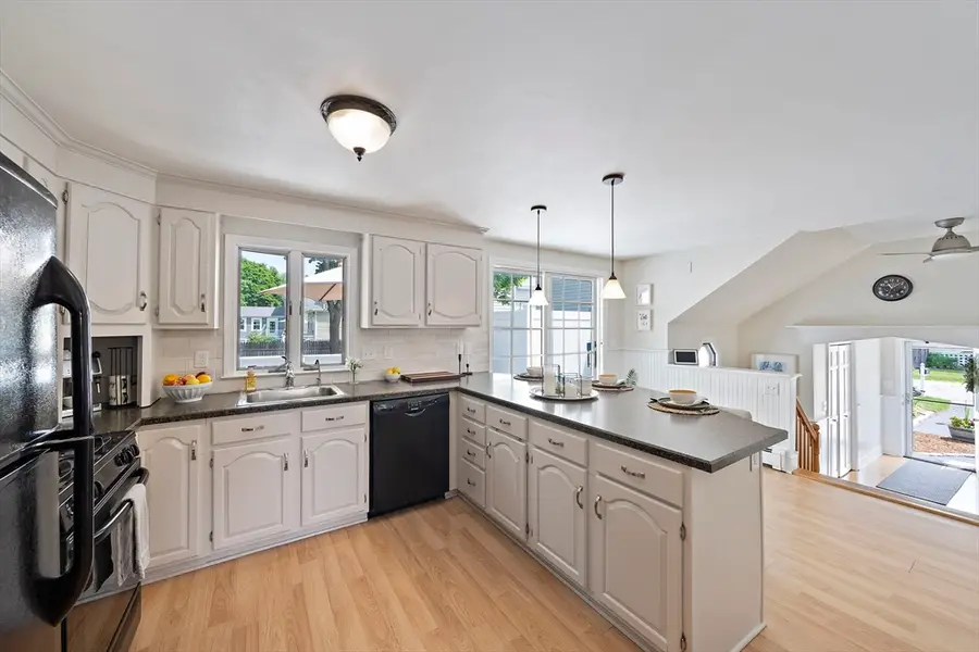 37 Davis St #2, Mansfield, MA 02048 - #3