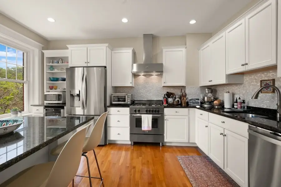 8 Colbourne Cres #3, Brookline, MA 02445 - #3
