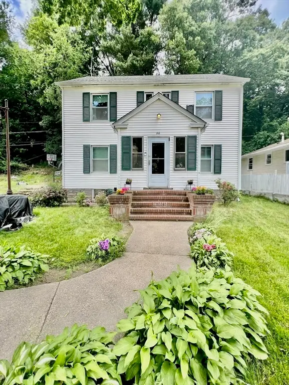 86 Beaverbrook Pkwy, Worcester, MA 01603