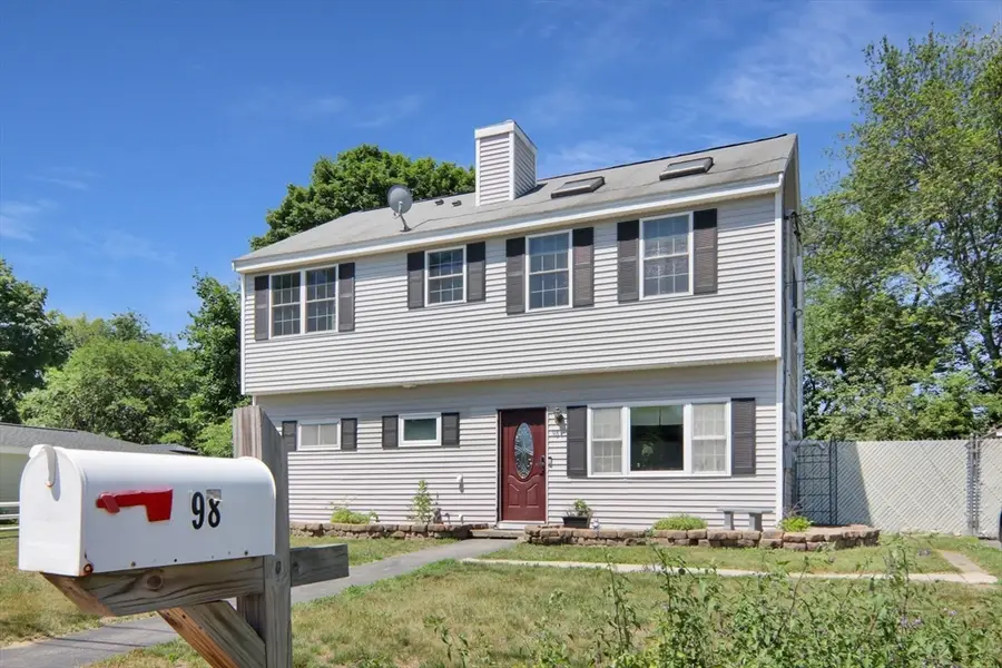 98 Turgeon Ave, Dracut, MA 01826 - #3