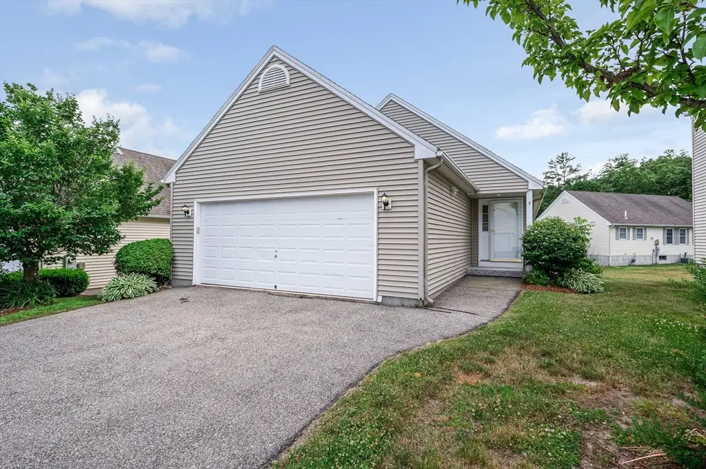 24 Royal Ave #24, Dracut, MA 01826 - #1