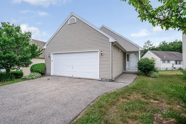 24 Royal Ave #24, Dracut, MA 01826
