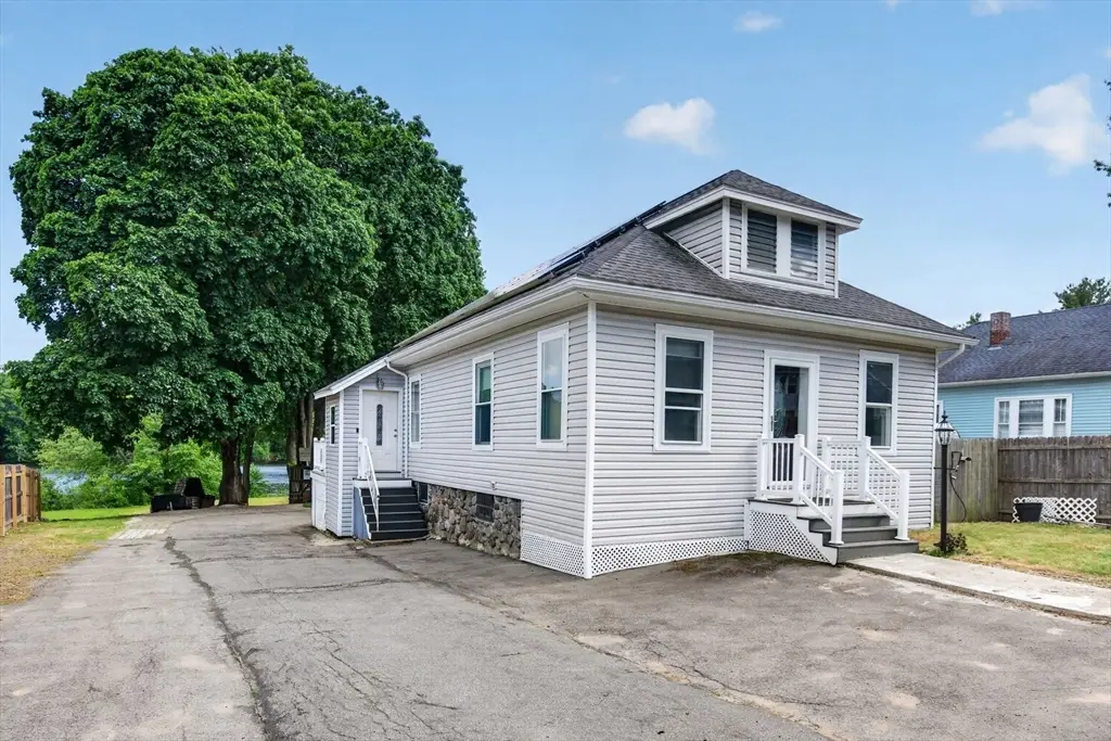 524 Lowell St, Methuen, MA 01844 - #1