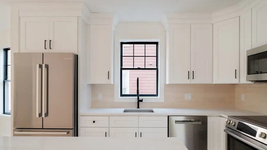 387 Norfolk St #1, Cambridge, MA 02139 - #2