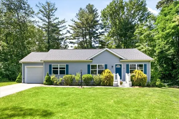85 Lewis Ave, Walpole, MA 02081