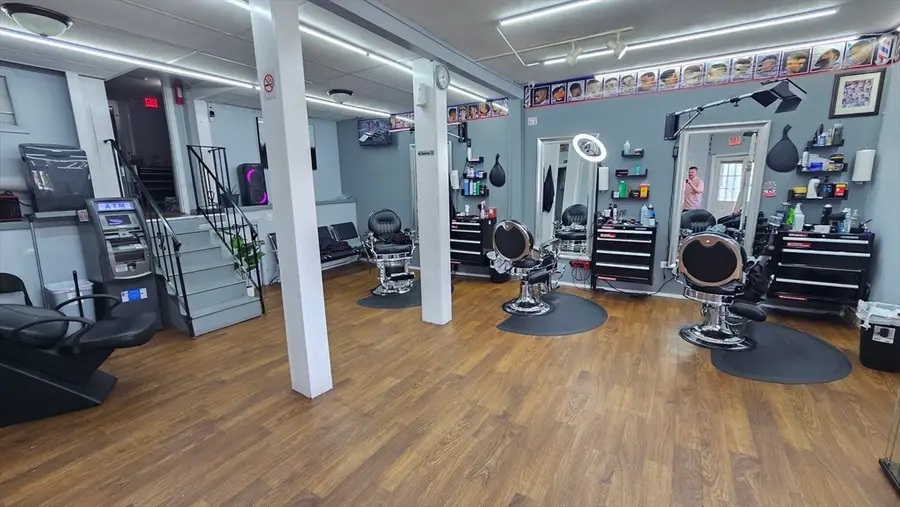 46 Howard St, Lowell, MA 01851 - #3