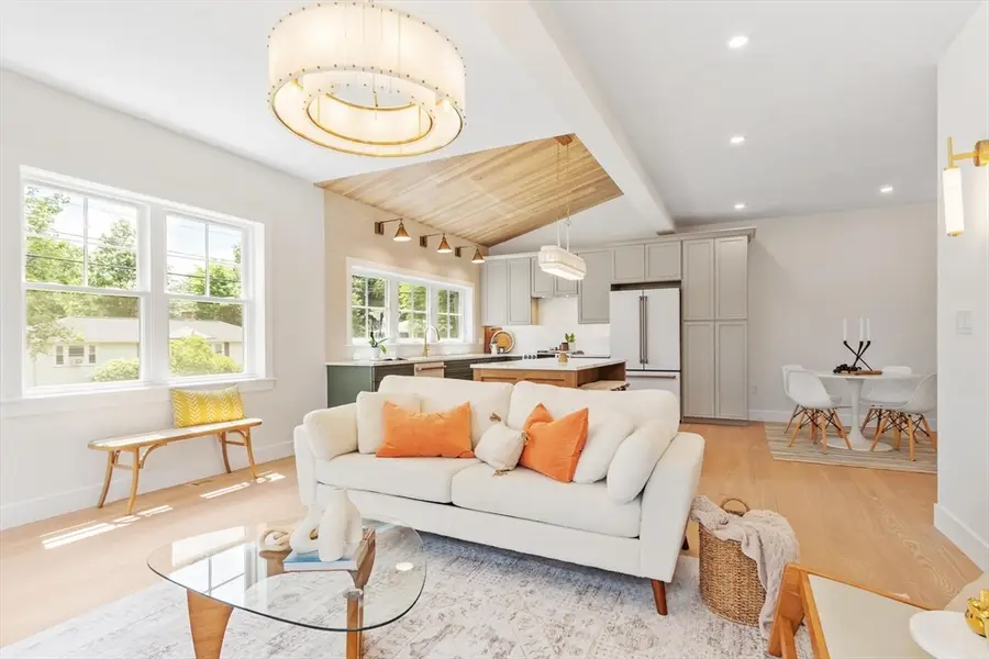 60 Neillian Street, Bedford, MA 01730 - #2
