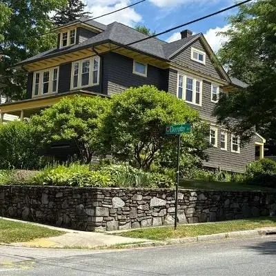 21 Dorothy Ave, Worcester, MA 01606 - #1