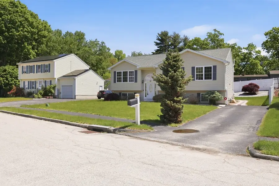 3 Oak Leaf Cir, Worcester, MA 01603 - #2
