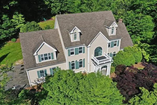 45 Johnson Dr, Holliston, MA 01746